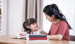 爆料父母的傻事视频,傻事视频引发网友热议