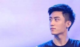 黄景瑜迪丽热巴圈内爆料,揭秘明星背后的故事