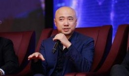 徐峥机场爆料视频在线观看,揭秘明星日常幕后趣事