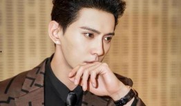 徐正溪最新爆料图片,魅力四溢演绎时尚态度